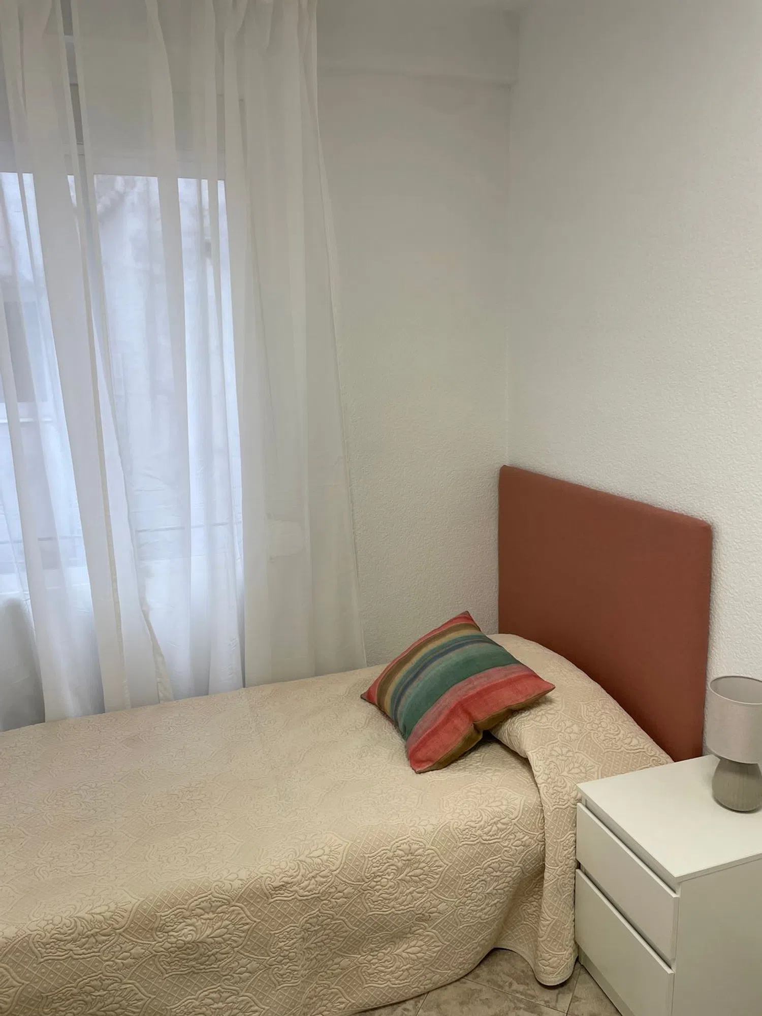 Piso en avenida de los Almogávares, 64 - Foto 12