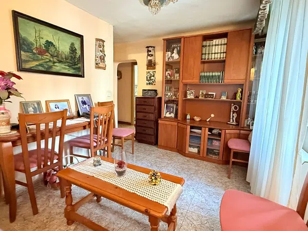 Piso en calle de Alucas, 2