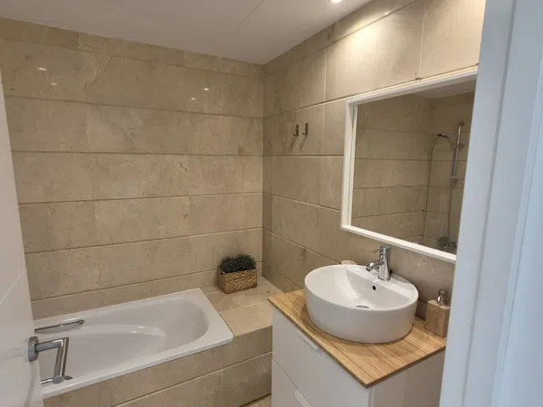 Piso en Urbanización Los Pinos de Aloha, 69, Aloha - Foto 6