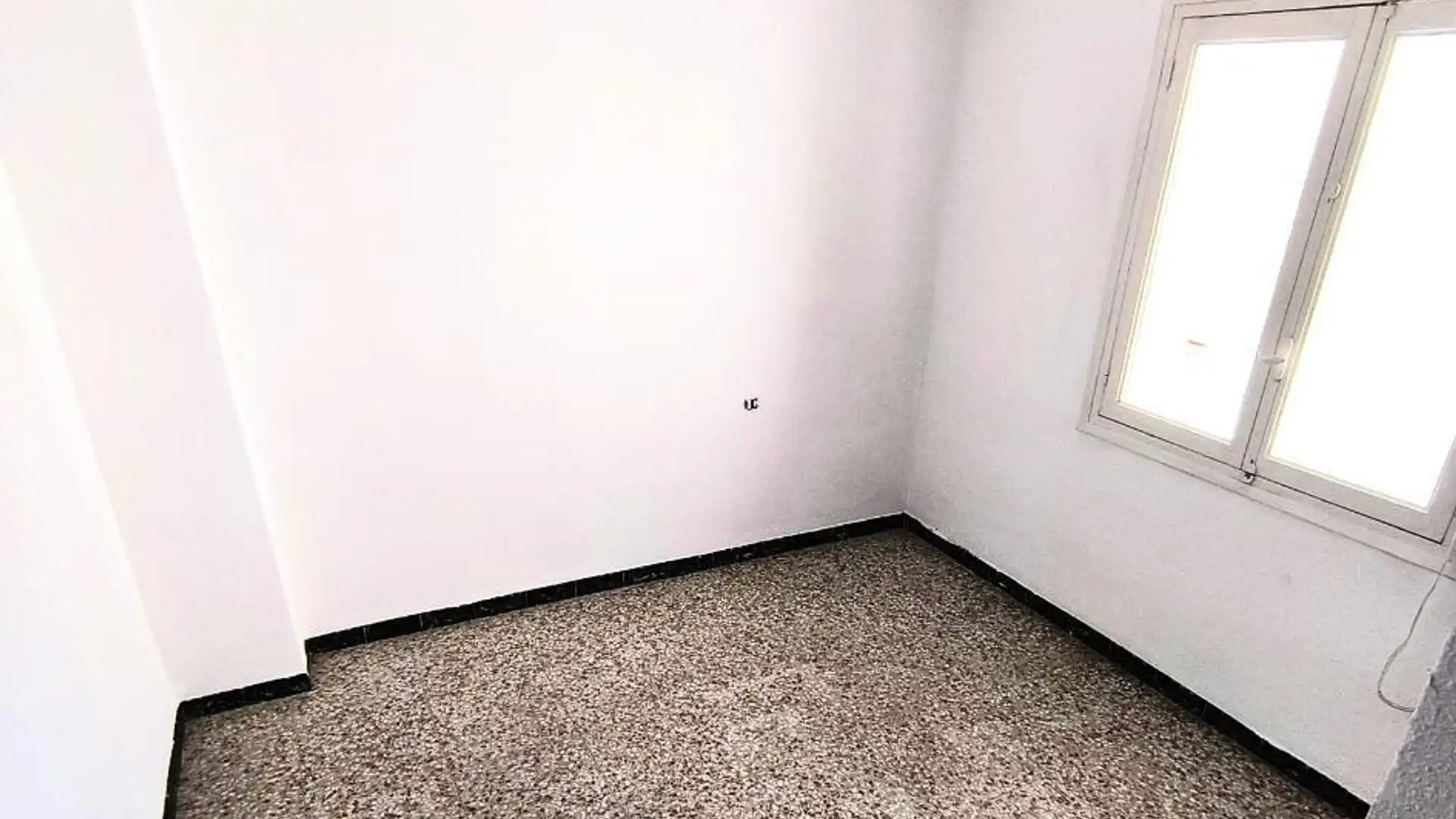 Piso en  Carrer Capità Alfons Vives 83 - Foto 4