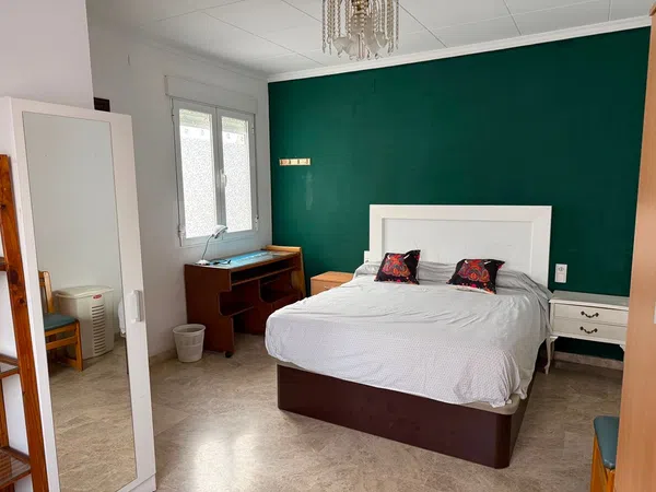 Chalet pareado en Calle Almacari, 10, Carretera Trassierra - Colonia de la Paz - Foto 1