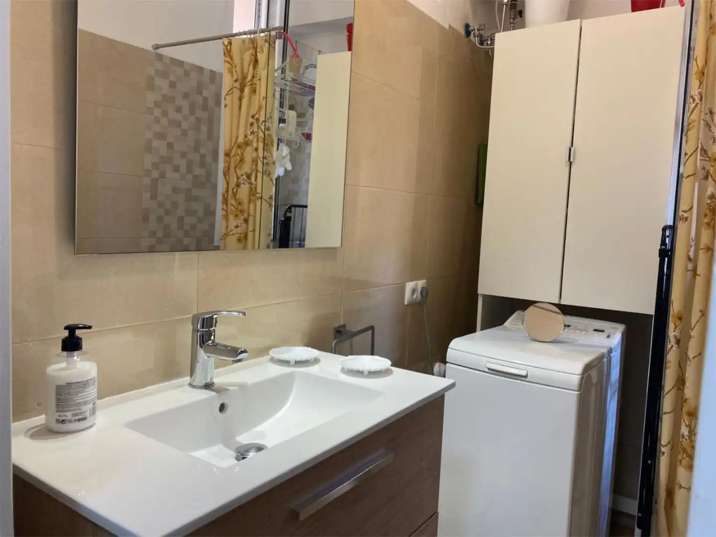 Piso en  Avenida Familia de Betancourt y Molina 26 - Foto 2