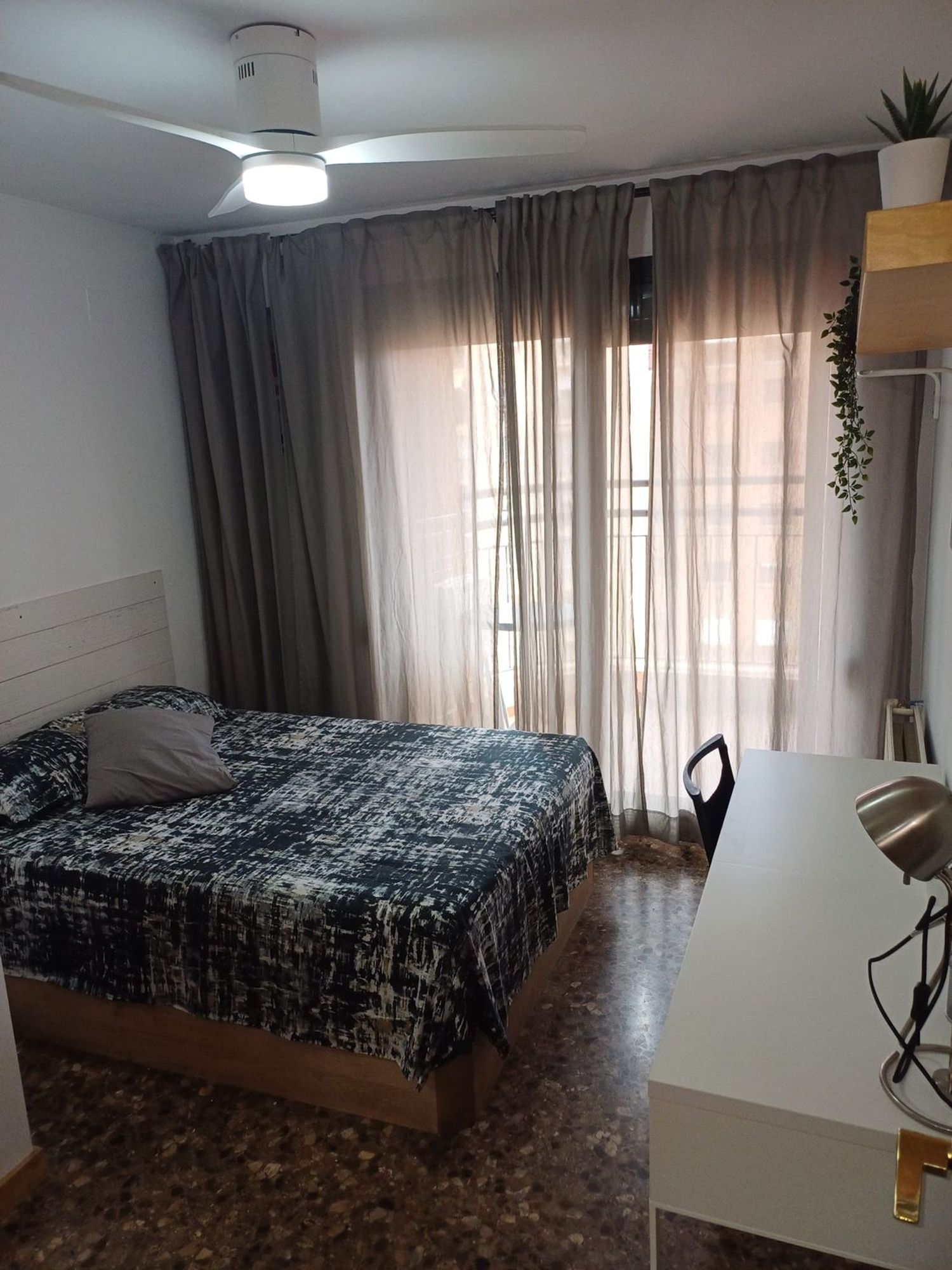 Piso en Calle de l'Actriu Encarna Máñez, Ciutat Jardí - Foto 3