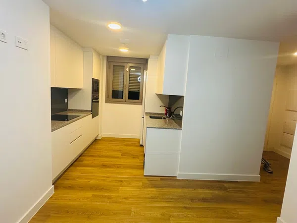 Chalet pareado en calle Valle del Paular, 60 V