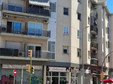 Local comercial en Centro - Foto 1