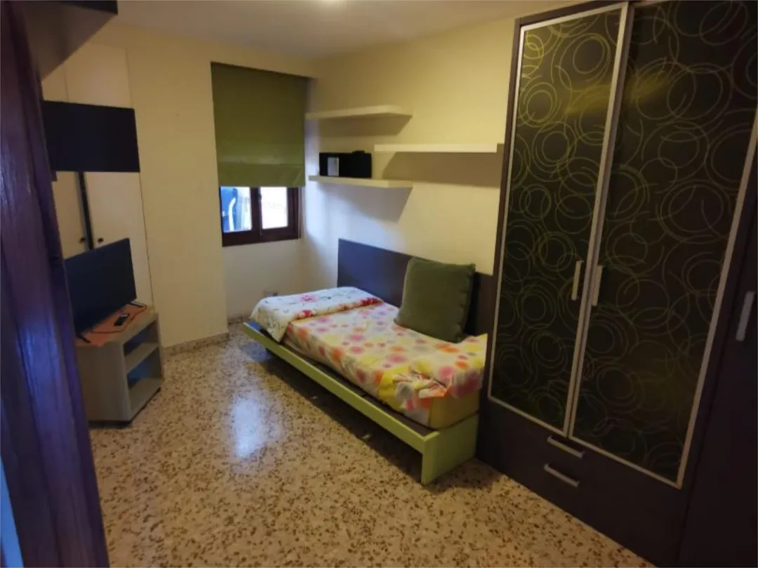 Piso en  Carrer General Ricardo Ortega 58 - Foto 5