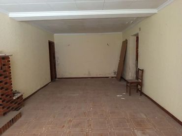 Casa adosada en  Calle Ronda Conta 33 - Foto 3