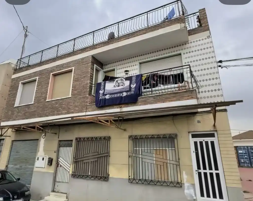 Casa adosada en  Calle González Valentín 13 - Foto 2