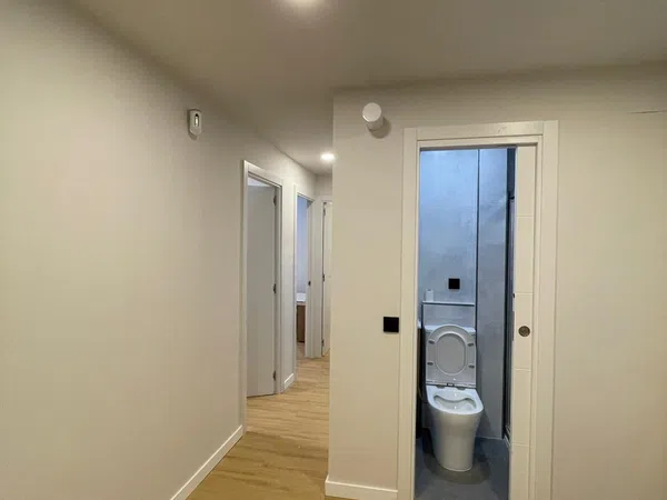 Piso en plaza del Poeta Juan Boscán, 3