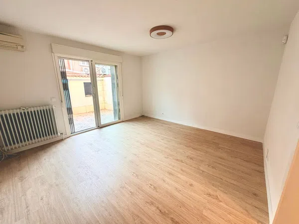 Chalet adosado en Orcasitas, Orcasitas - Foto 1