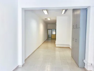 Local comercial en  Carrer de Mossèn Jacint Verdaguer 14 - Foto 1