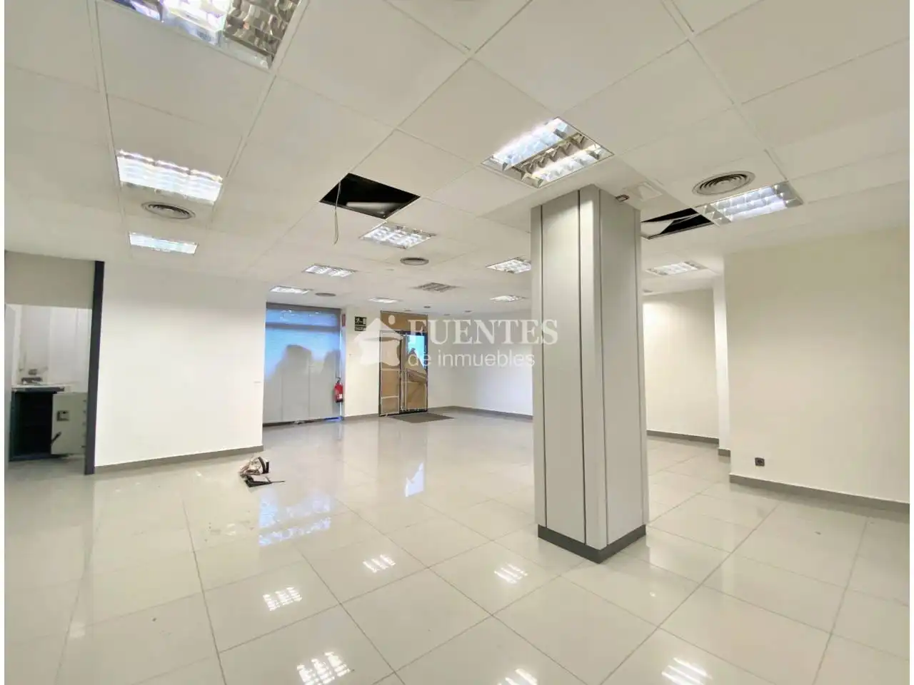 Local comercial en  Calle  Colombia - Foto 4