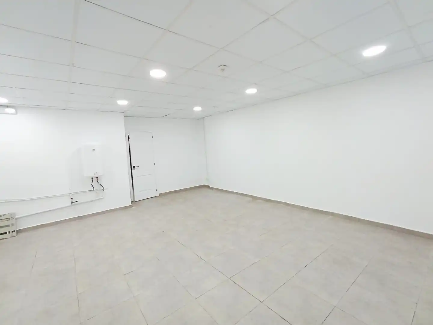 Local comercial en  Transversal 243 - Foto 12