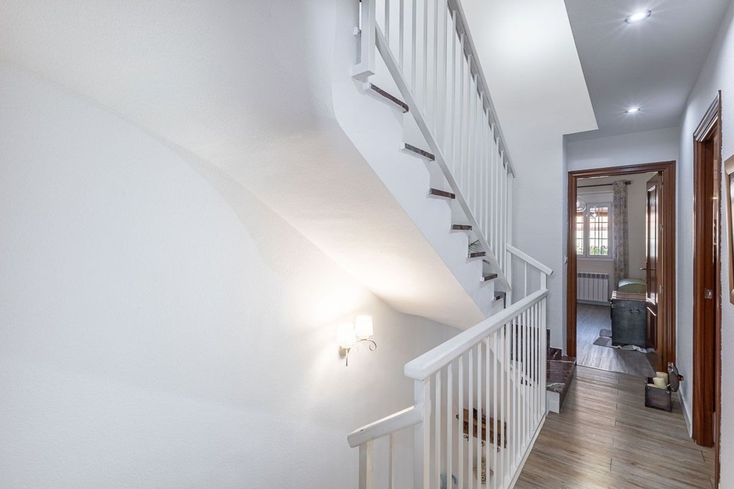 Chalet adosado en Joaquina Eguaras - Foto 11