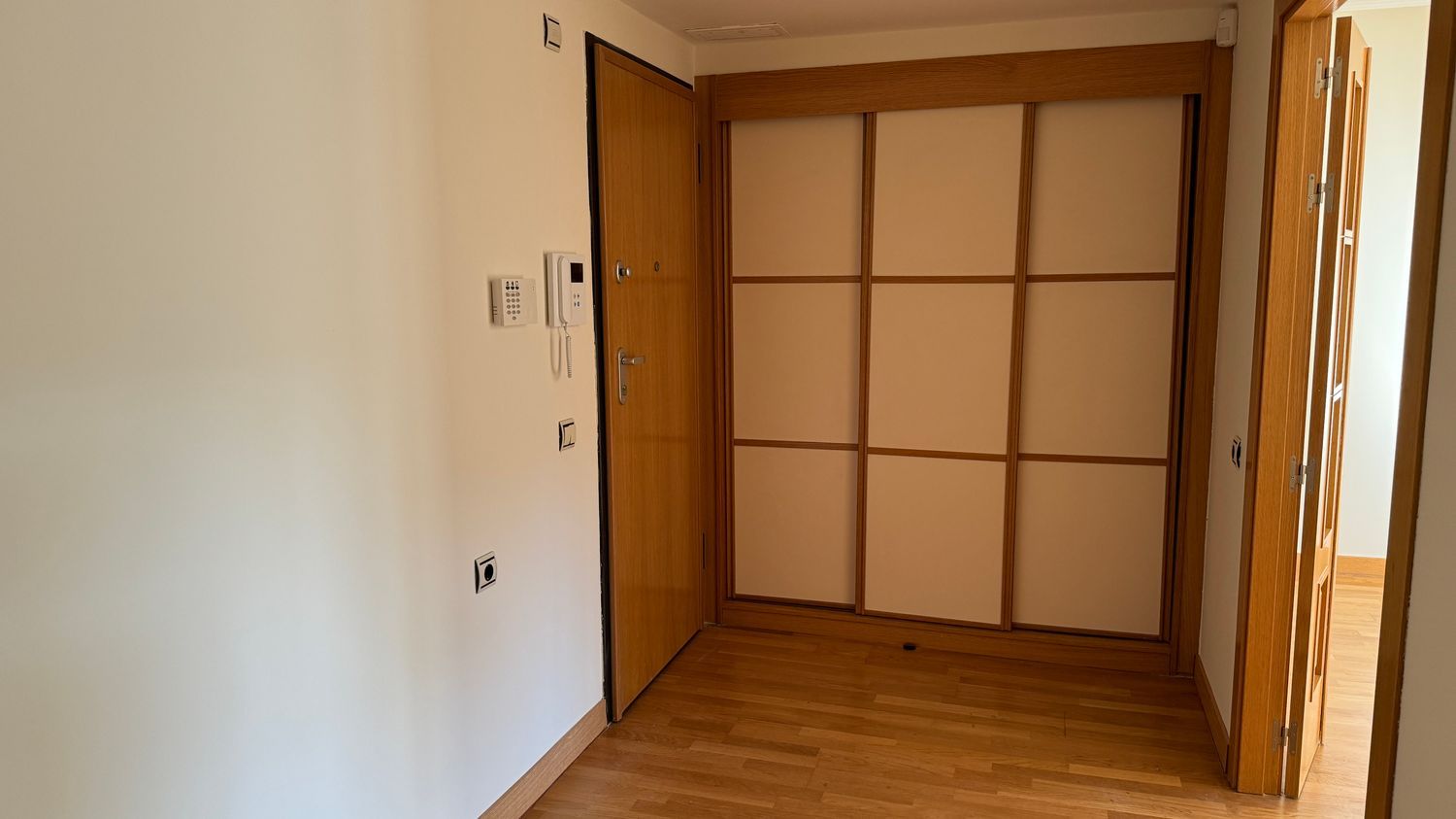 Piso en calle Castillo de Atienza, 1 - Foto 2