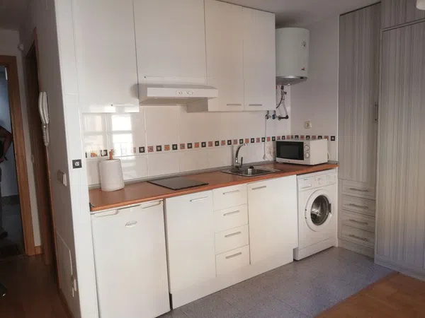 Estudio en calle Cervantes, 52