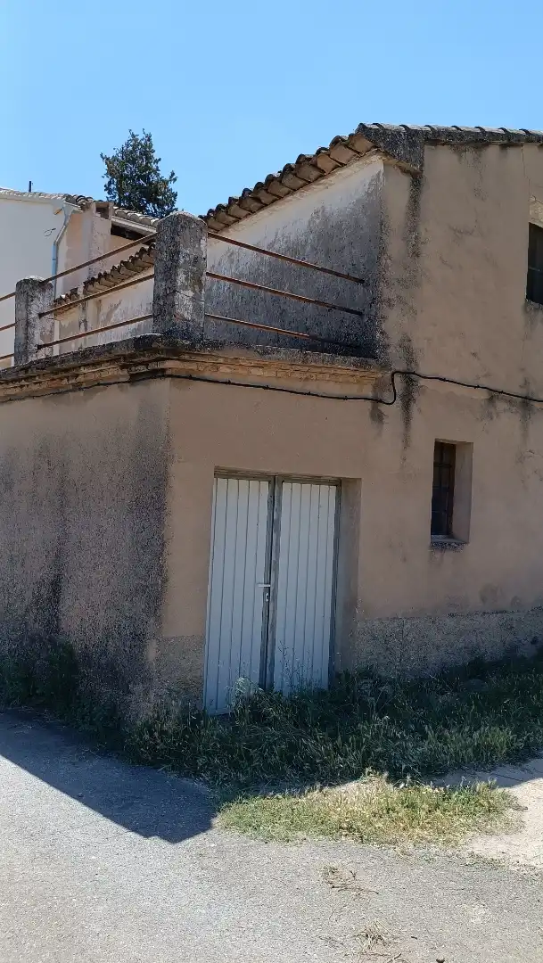 Finca rústica en  Carrer de Santa Águeda 12 - Foto 2
