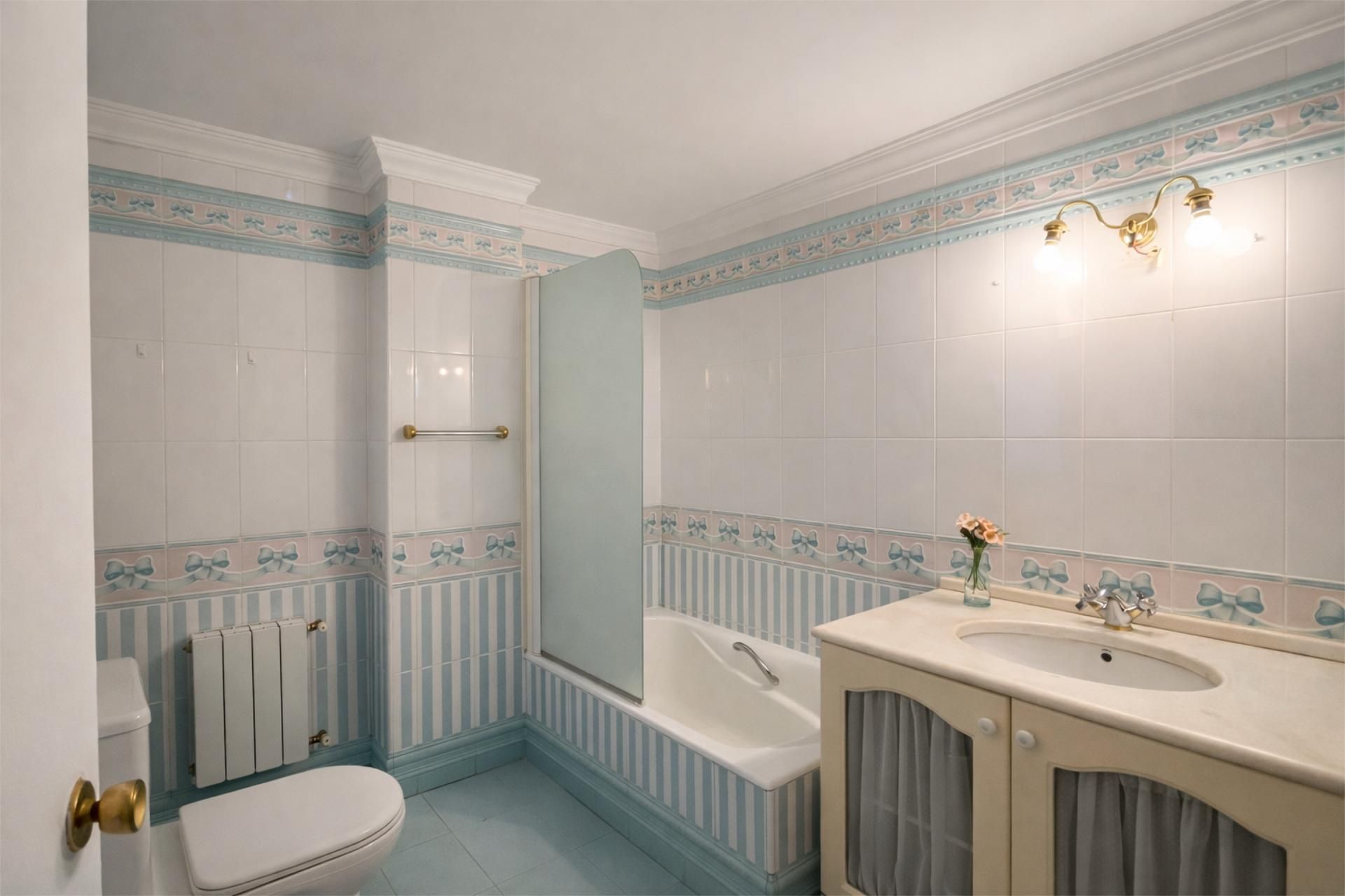 Piso en  Avenida de la Reina Mercedes 27 - Foto 9