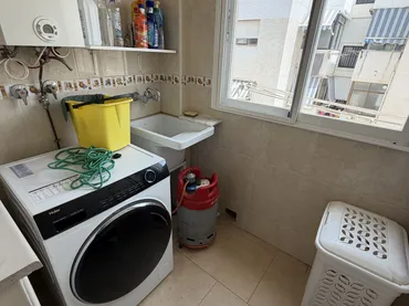 Piso en  Carrer Eduardo Langucha 15 - Foto 4