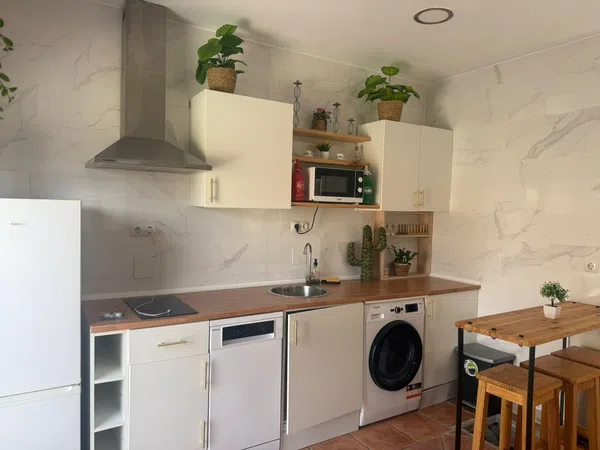 Estudio en Ronda Gijón, 7 - Foto 1