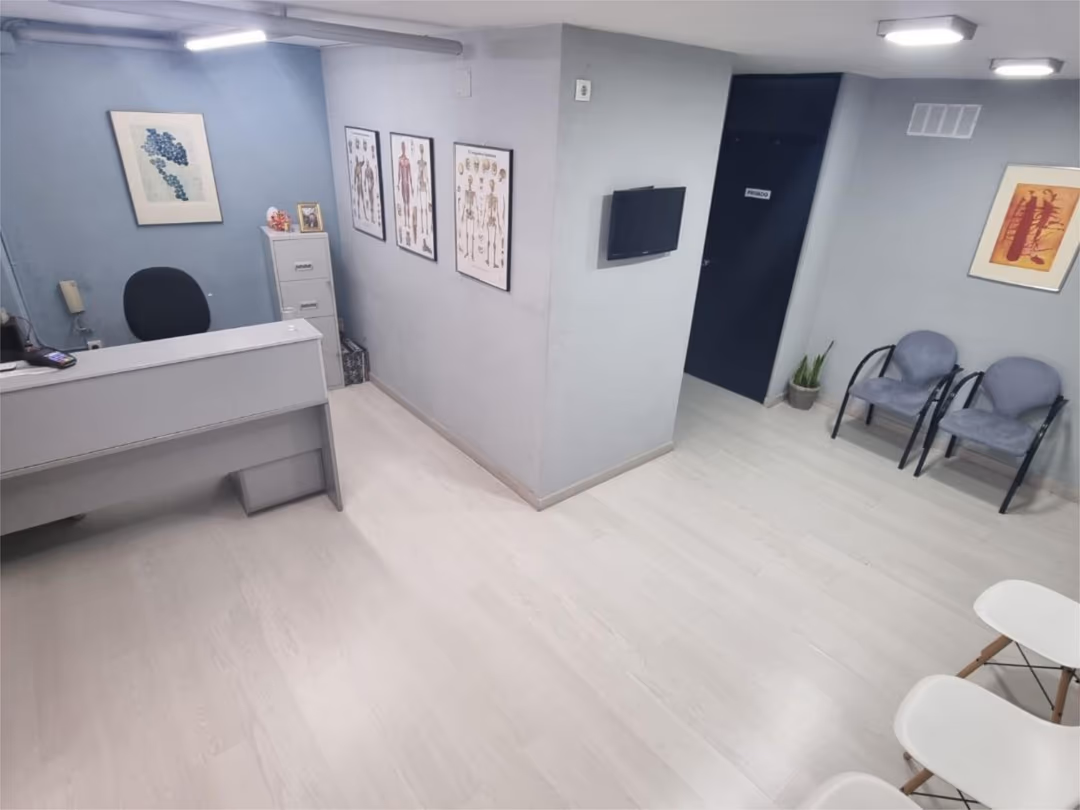 Piso en  Avenida Alfonso El Sabio 3