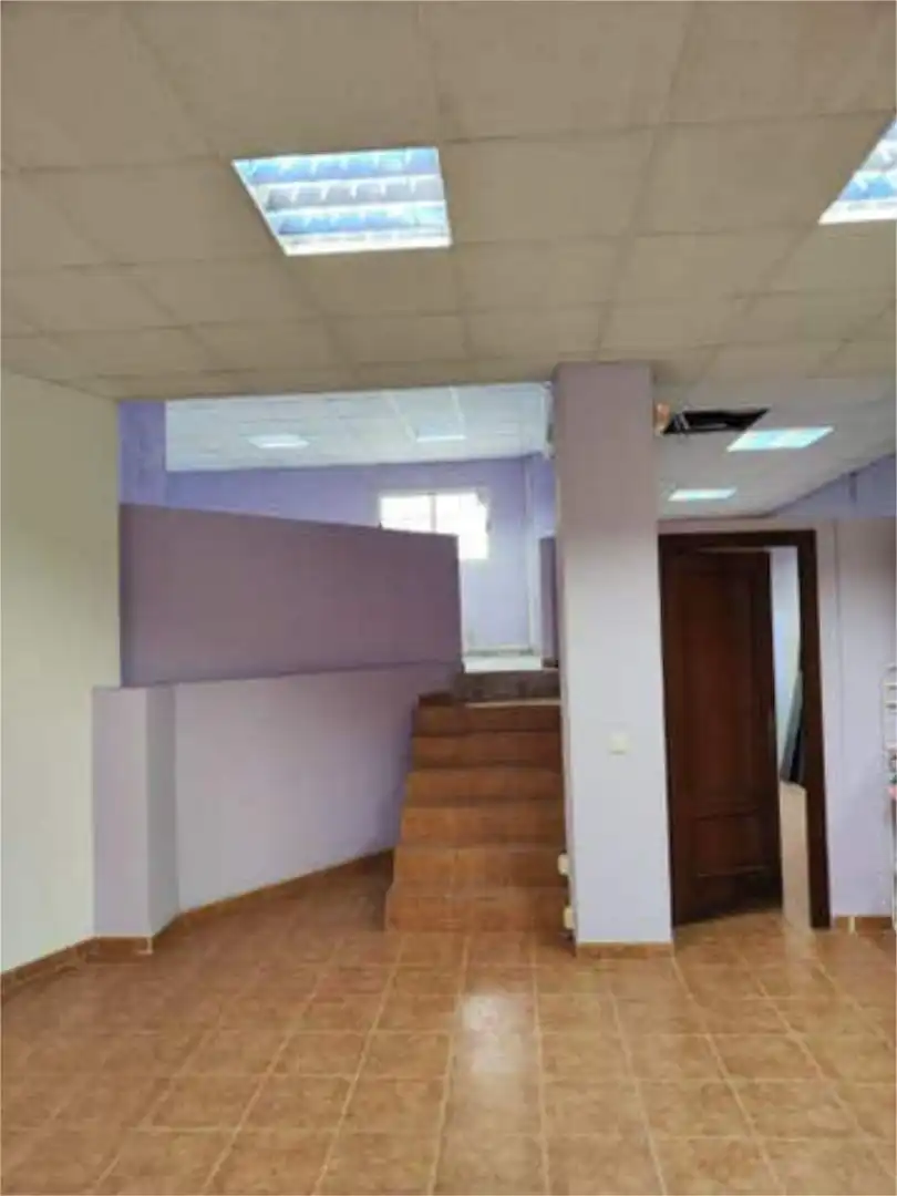 Local comercial en Malilla - Foto 3