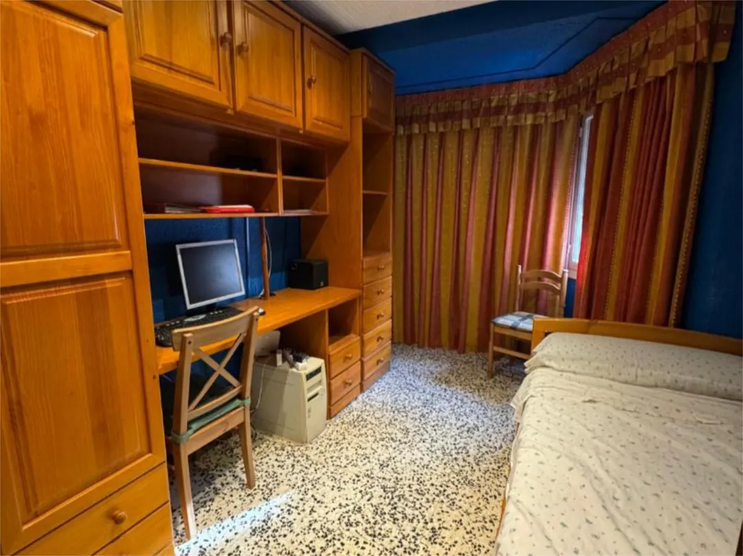 Piso en  Carrer Martín de Torres 18 - Foto 4