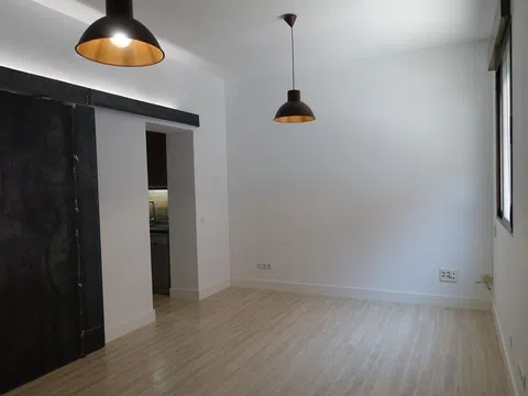 Estudio en calle de Jesús del Gran Poder, 12