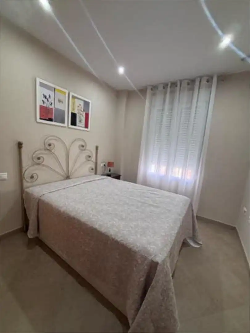 Apartamento en Calle Albeniz - Foto 8