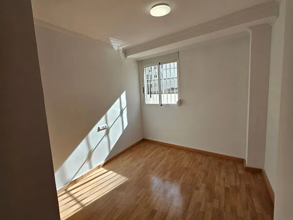 Piso en angel guimera, 71