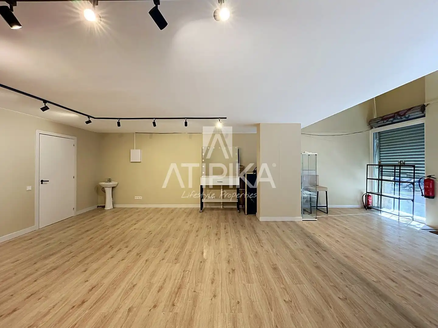 Local comercial en  Barcelona Capital - Foto 12