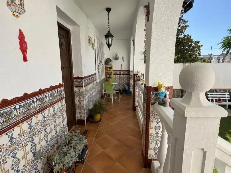 Casa adosada en  Calle Alejandro Otero 14 - Foto 5