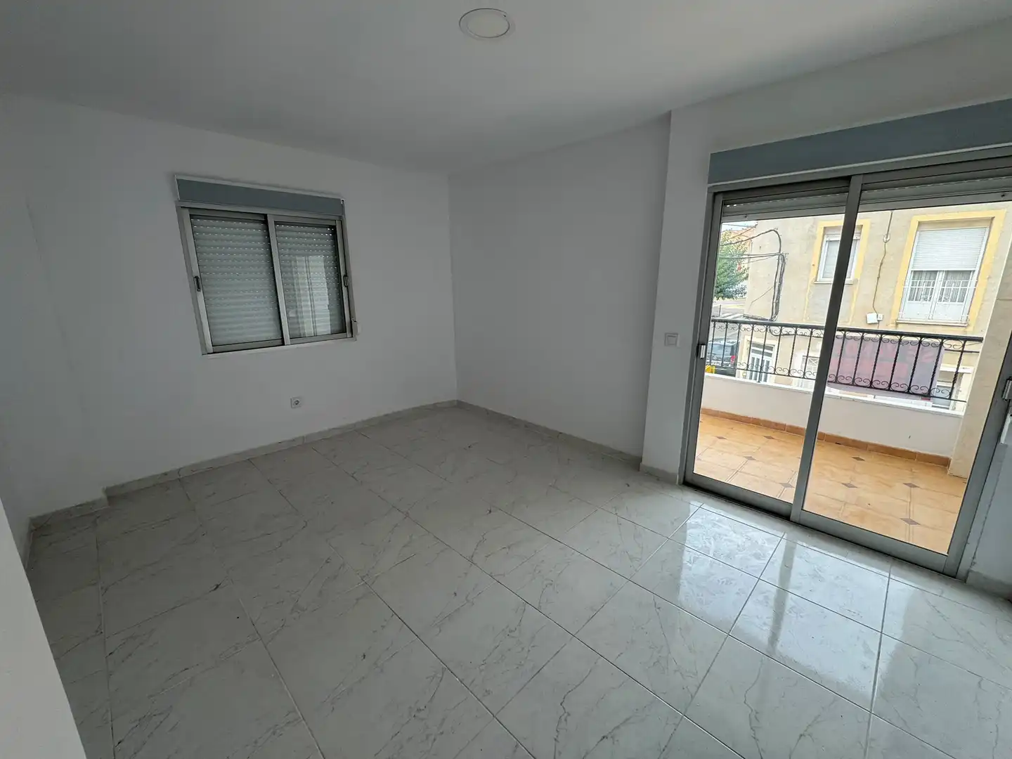 Piso en  Carrer d'Antonia Martínez 9 - Foto 8