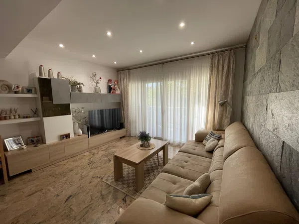 Piso en calle de Federico Alcácer Aguilar, 1 - Foto 2