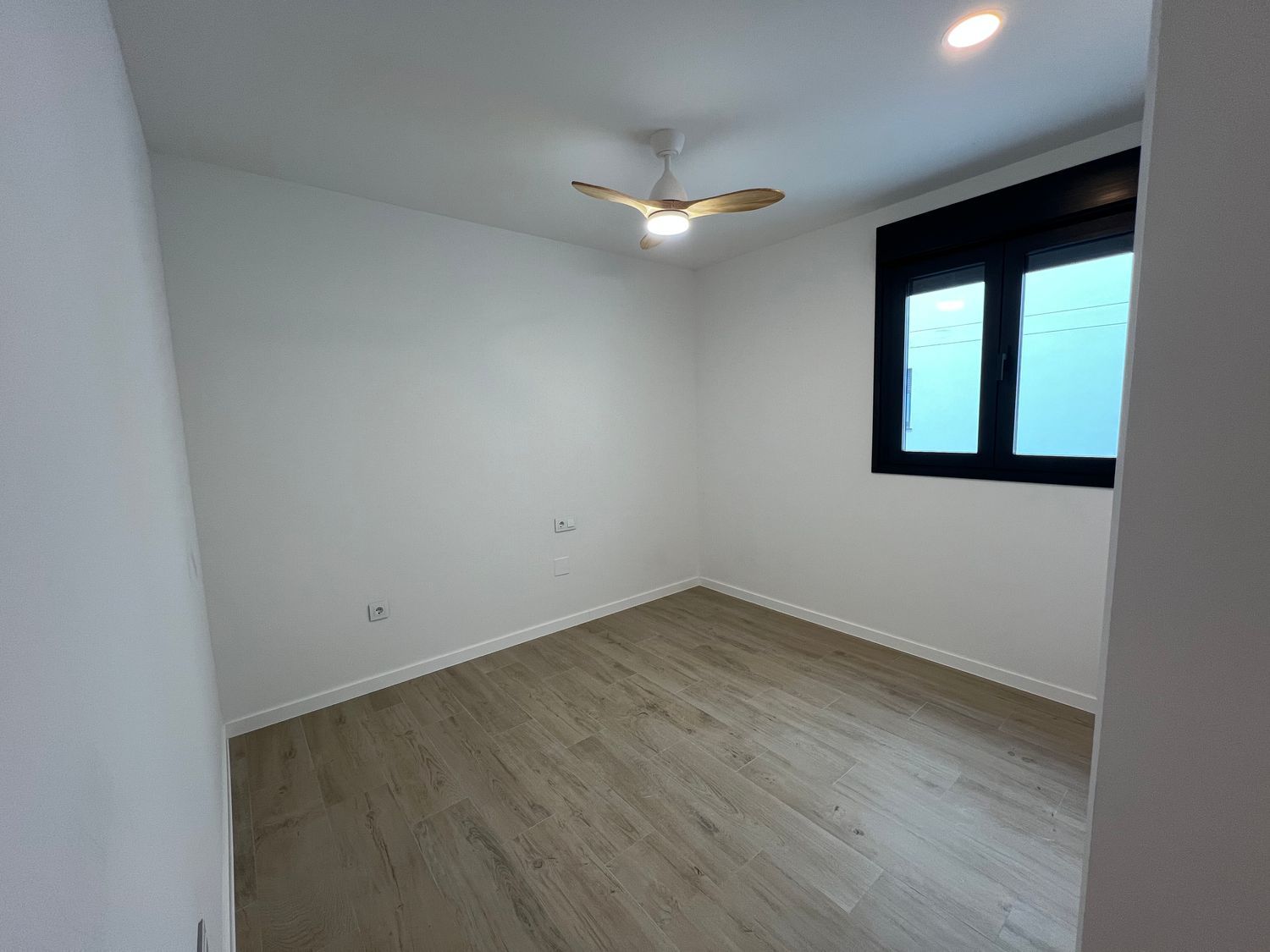 Piso en avenida de los Guindos, 20 - Foto 8