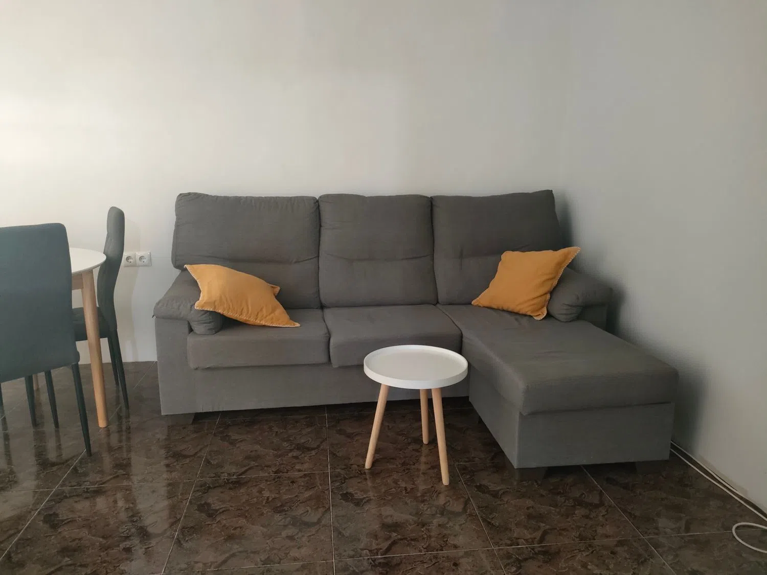 Chalet adosado en Barrio La Ñora - Foto 4