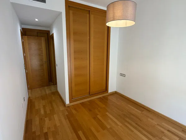 Piso en Calle Trinidad Grund, 32, Ensanche Centro - Soho - Foto 5