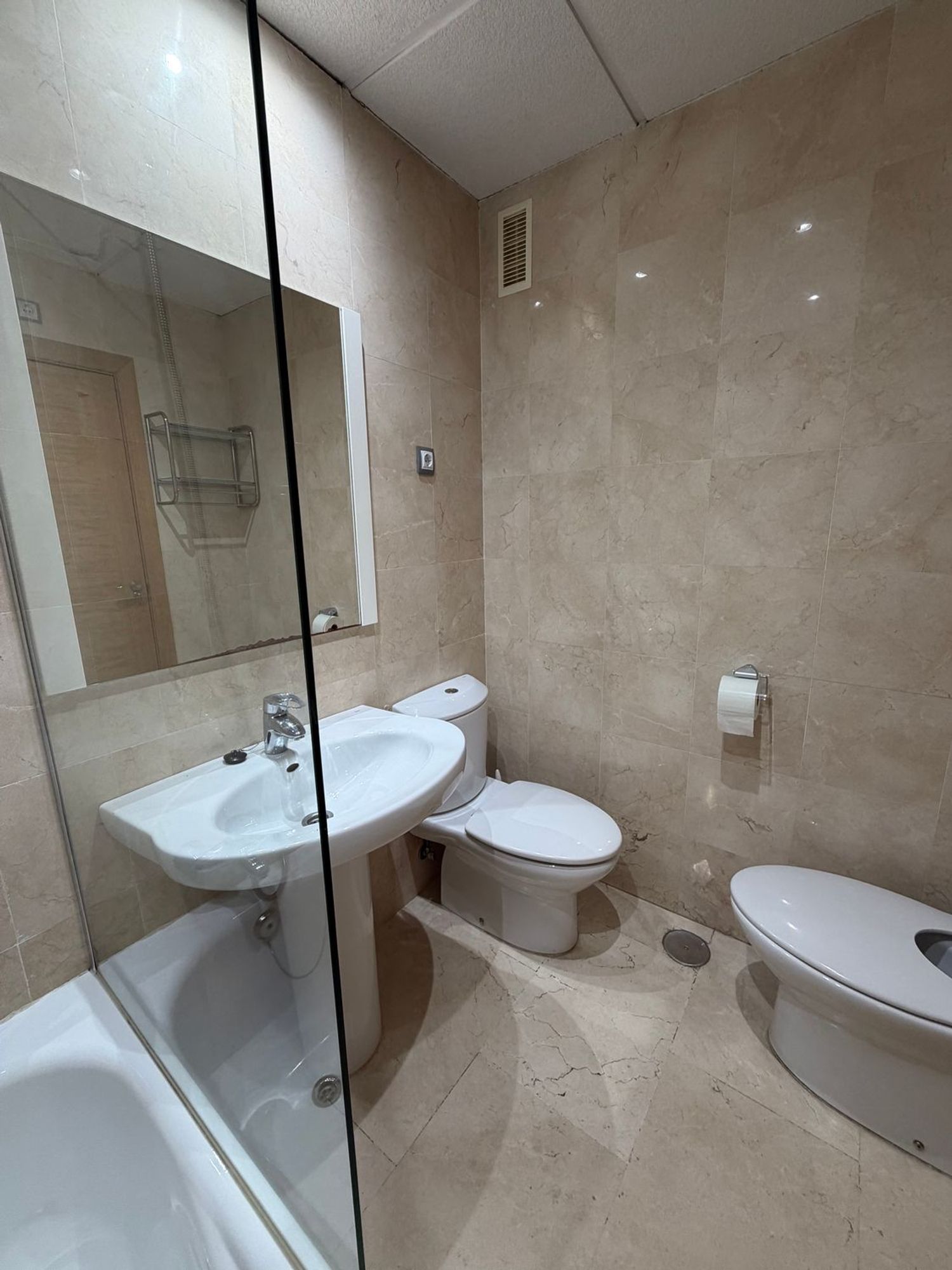 Piso en Calle Trinidad Grund, 32, Ensanche Centro - Soho - Foto 6