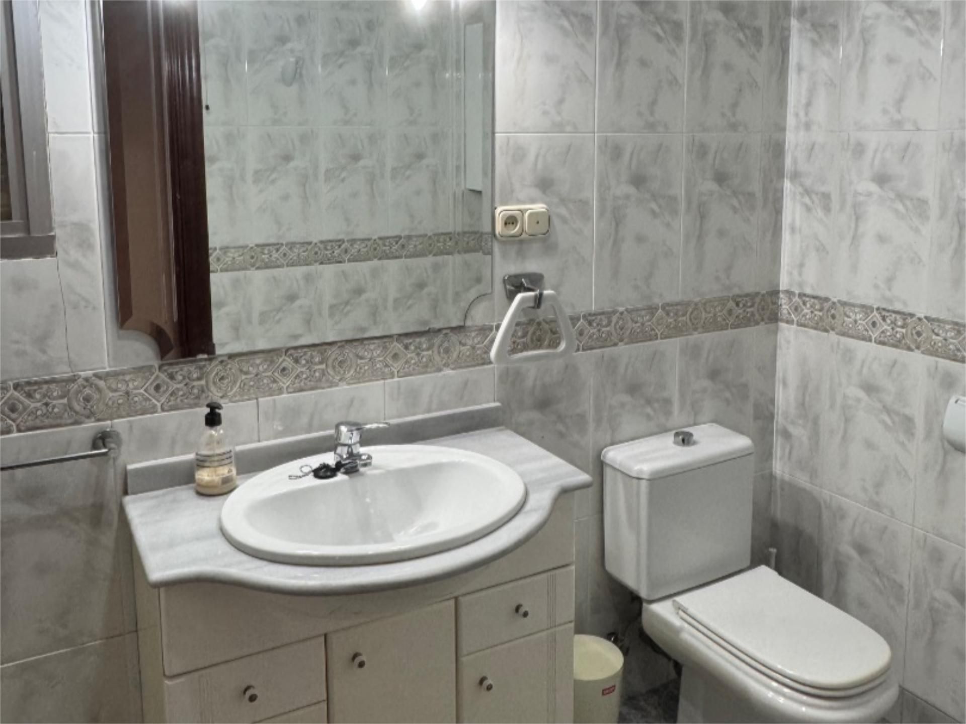 Piso en  Calle Adelfas 2 - Foto 14