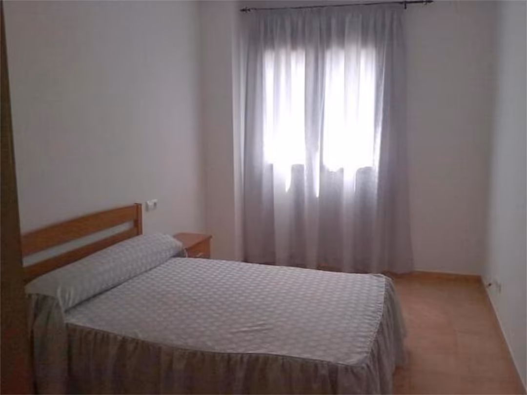 Piso en cerca de la iglesia - Foto 2