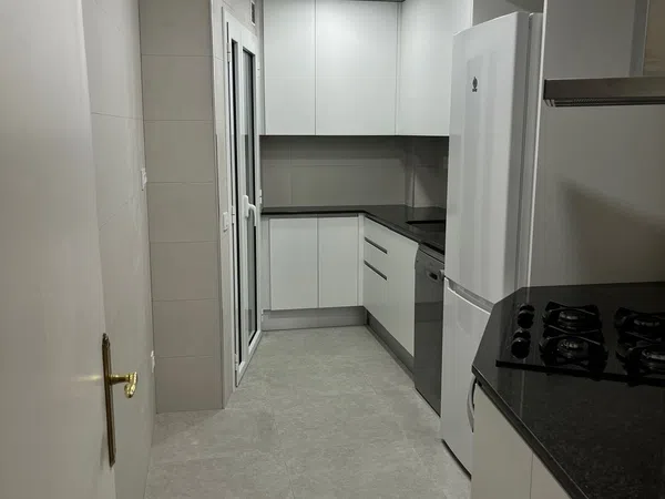 Piso en calle de Loreto, 12