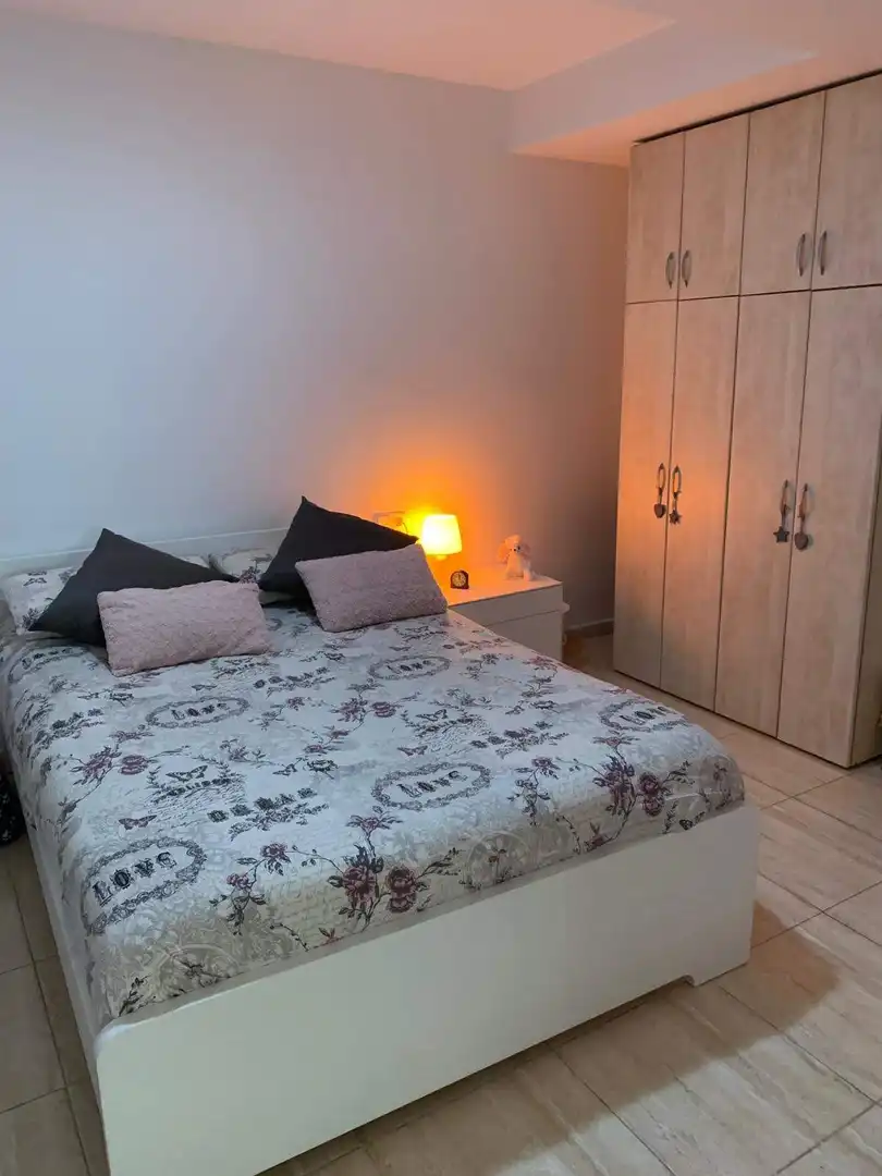 Estudio en  Carrer de la Creu d'en Muntaner 24 - Foto 5