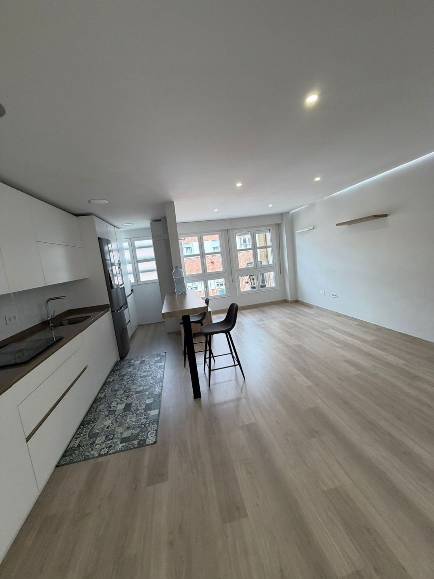 Piso en calle Pintor Almela Costa, 6 - Foto 2