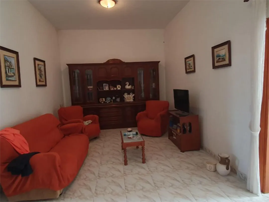 Casa adosada en  Calle el Llano 13 - Foto 8