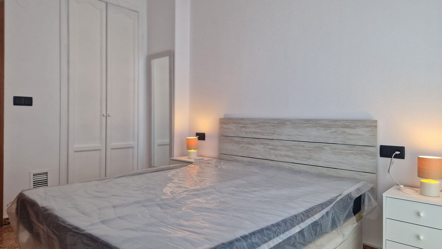 Piso en avenida Don Juan de Borbon, 3 - Foto 9