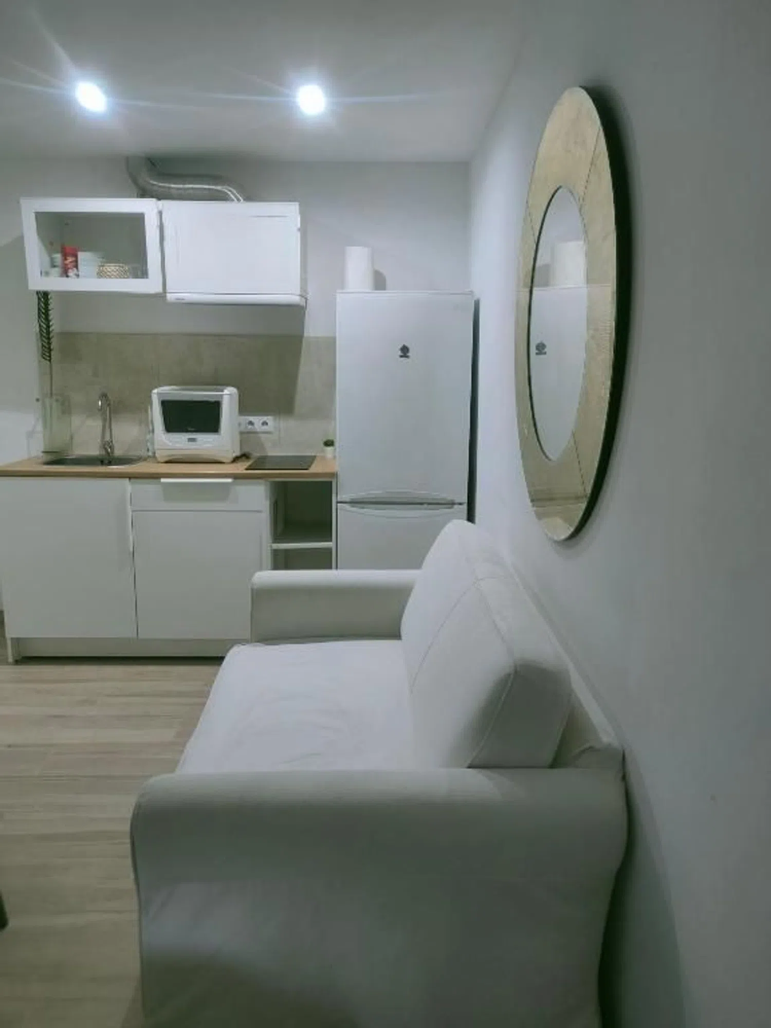 Estudio en calle de Yáñez de la Almedina, 1 - Foto 1