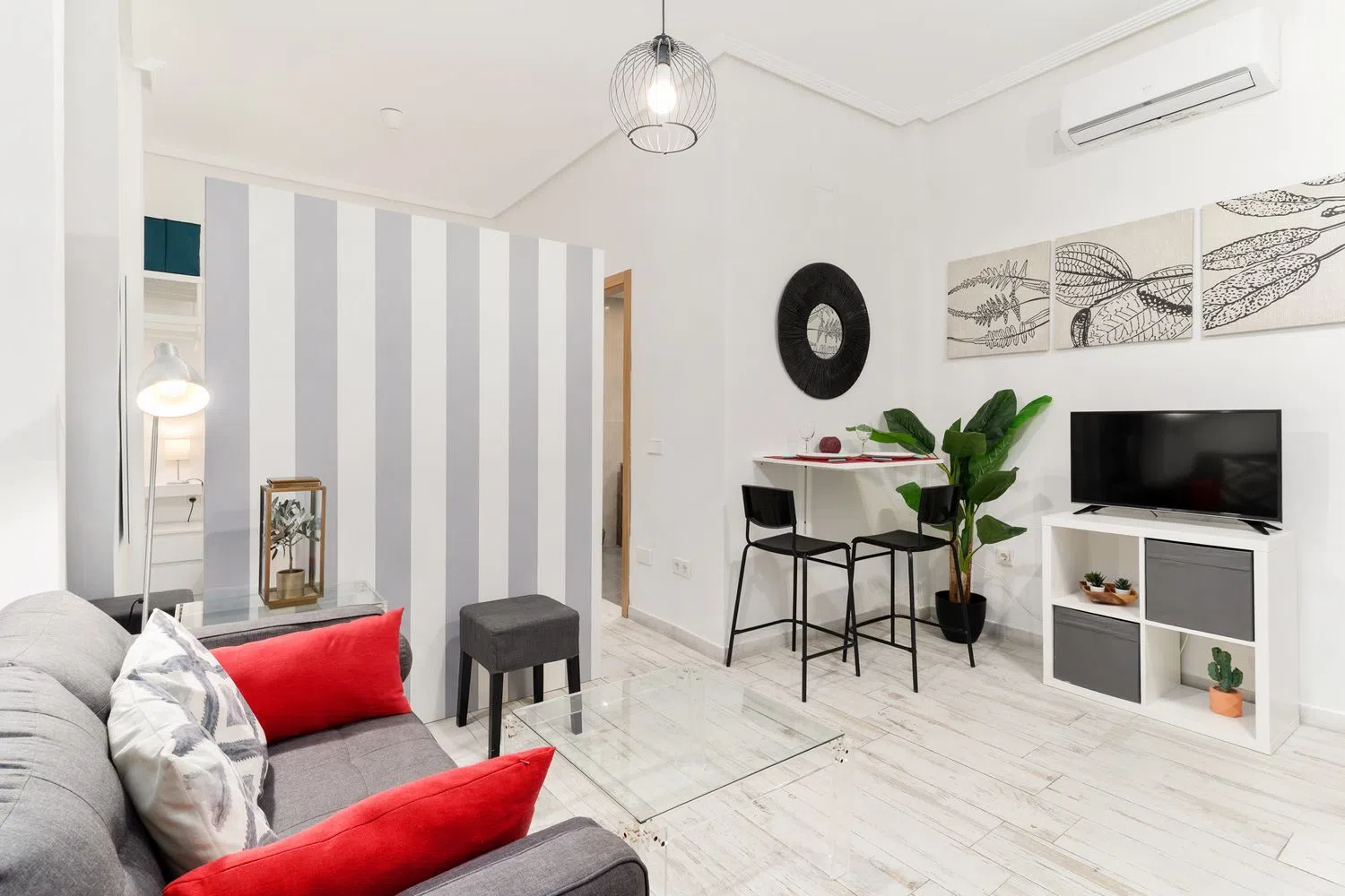 Estudio en calle Mezquitilla, 6