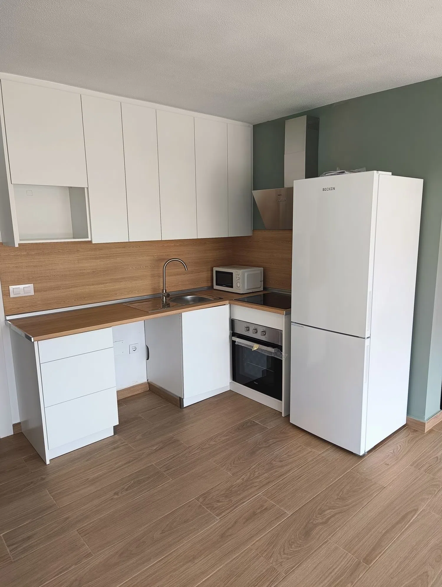Estudio en calle Germanies, 30 - Foto 1