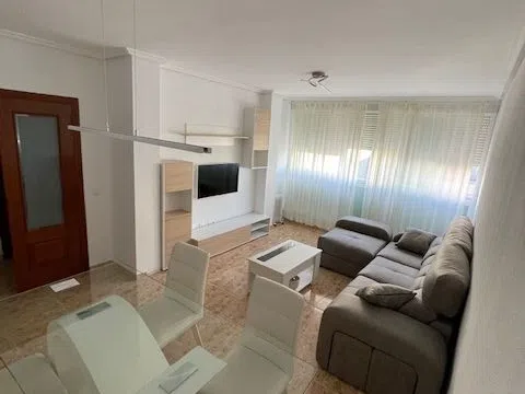 Piso en calle Marqués de Oquendo, 34