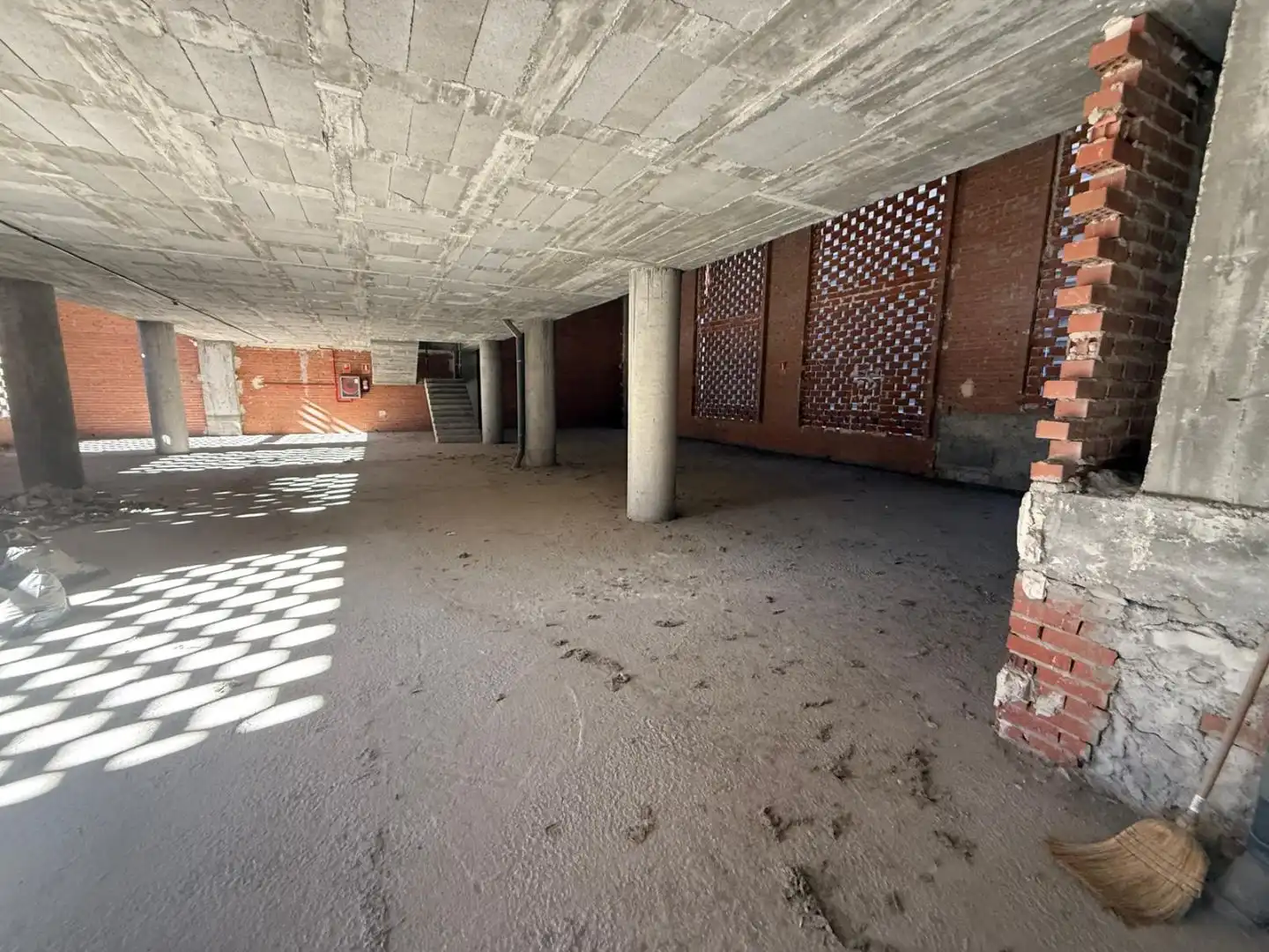 Local comercial en  Calle de Alfonso Gómez 17 - Foto 9